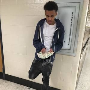 Meet your Posher, Raymond